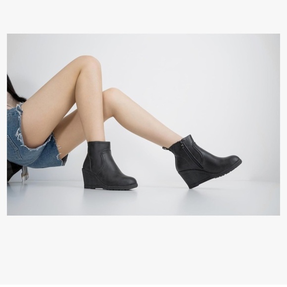 Vepose Women's Low Wedge Boots, Comfortable Ankle Booties with Inside Zipper - Picture 4 of 7